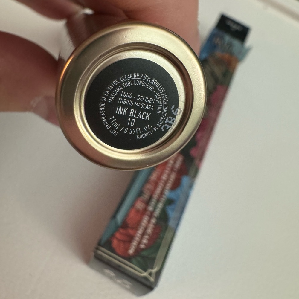 KVD Full Sleeve mascara - Picture 4 of 7
